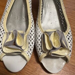 Vintage VANELi Women's Wedge Bernice White Nappa 8 S Shoe Sandal Summer Heels